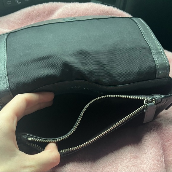Marc Jacobs grey green wallet hand bag. - Picture 5 of 6